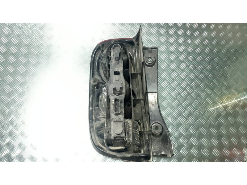 Recambio de piloto trasero derecho para nissan micra (k12e) line up referencia OEM IAM   