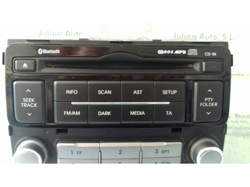 Recambio de sistema audio / radio cd para hyundai i20 basis referencia OEM IAM 961211J2528LH  