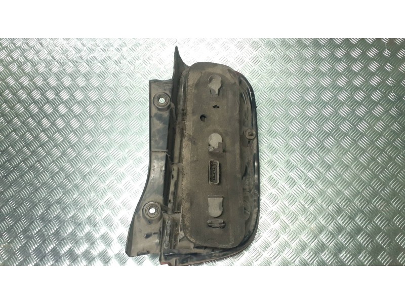 Recambio de piloto trasero izquierdo para nissan micra (k12e) acenta referencia OEM IAM   