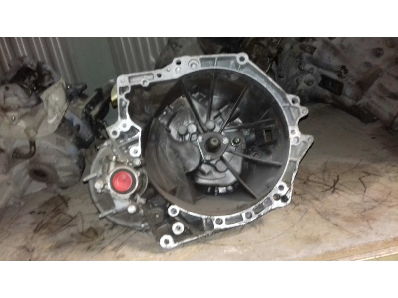 Recambio de caja cambios para peugeot 307 berlina (s2) d-sign referencia OEM IAM 20DM69  5 VELOCIDADES