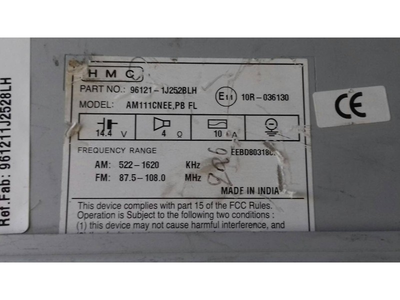 Recambio de sistema audio / radio cd para hyundai i20 basis referencia OEM IAM 961211J2528LH  