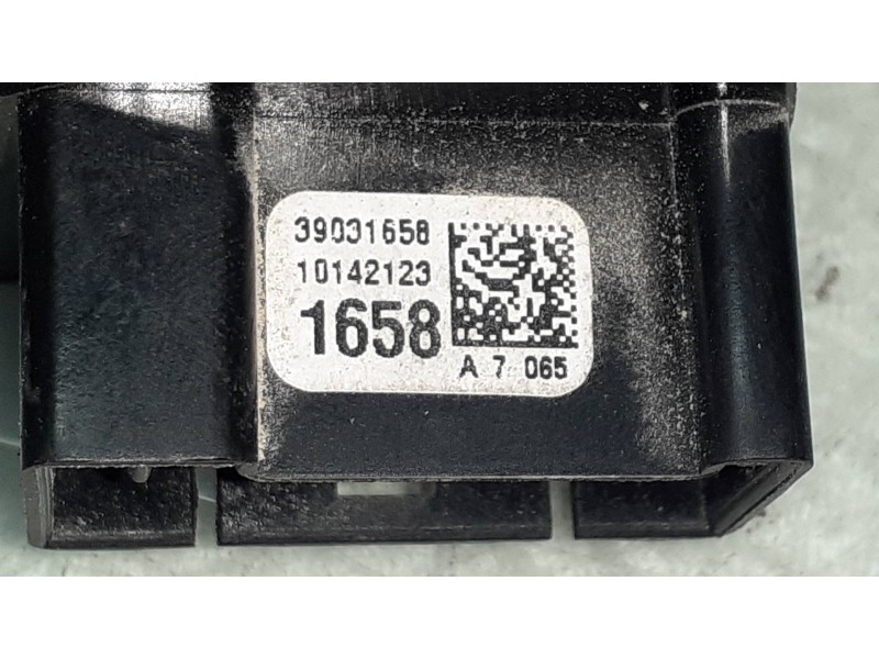 Recambio de interruptor para opel adam unlimited ecoflex referencia OEM IAM 39031658 10142123 ECO