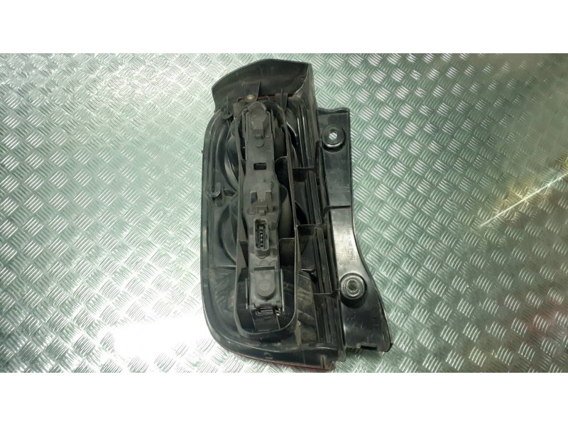 Recambio de piloto trasero derecho para nissan micra c+c (ck12e) tekna referencia OEM IAM   