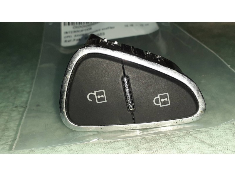 Recambio de interruptor para opel adam unlimited ecoflex referencia OEM IAM 39031633 10142388 BLOQUEO PUERTAS