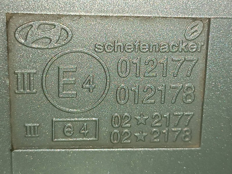 Recambio de retrovisor derecho para hyundai coupe (gk) 2.0 16v cat referencia OEM IAM 012177 012178 ELECTRICO