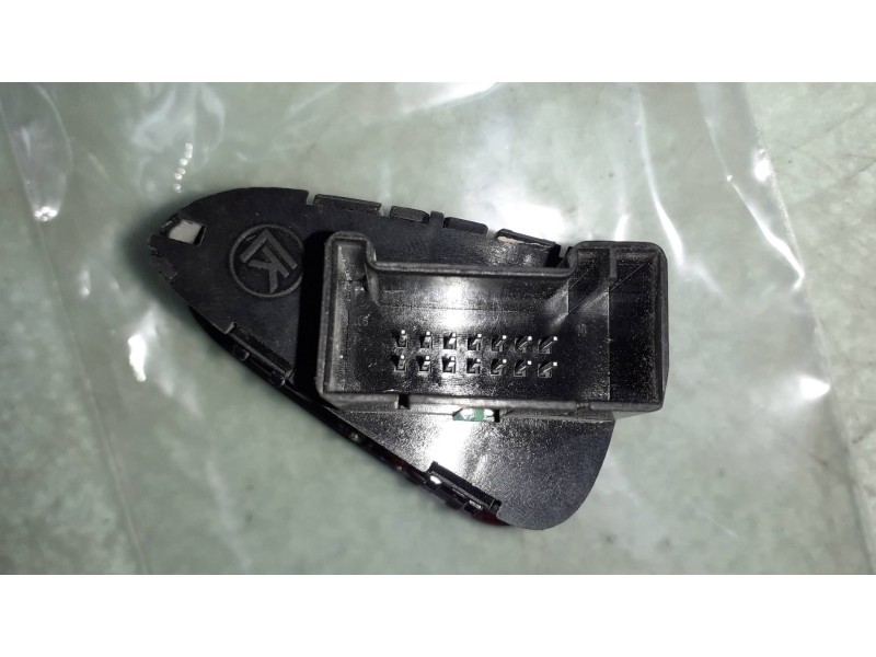 Recambio de interruptor para opel adam unlimited ecoflex referencia OEM IAM 39031633 10142388 BLOQUEO PUERTAS