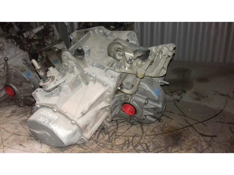 Recambio de caja cambios para peugeot 307 berlina (s2) xr referencia OEM IAM 20DM75  5 VELOCIDADES