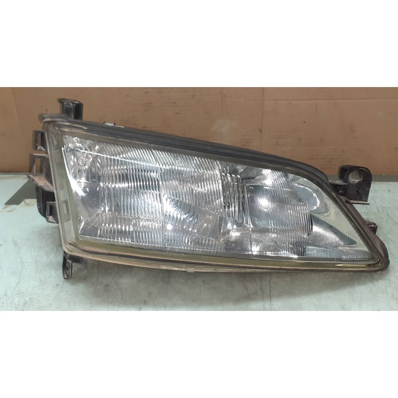 Recambio de faro derecho para opel vectra b berlina básico (1999) referencia OEM IAM 54532888 0307852335 54532933