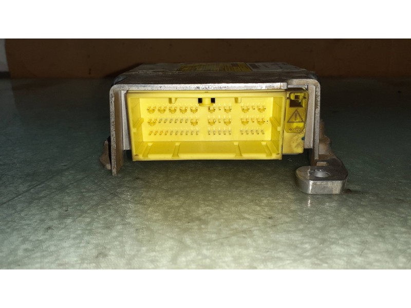 Recambio de centralita airbag para toyota yaris live referencia OEM IAM 891700D430 220749109 TRW