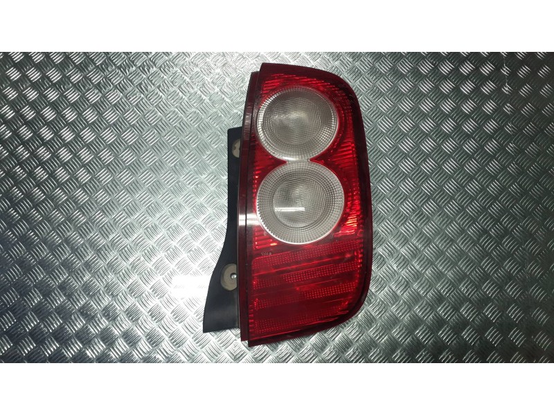 Recambio de piloto trasero derecho para nissan micra (k12e) acenta referencia OEM IAM   