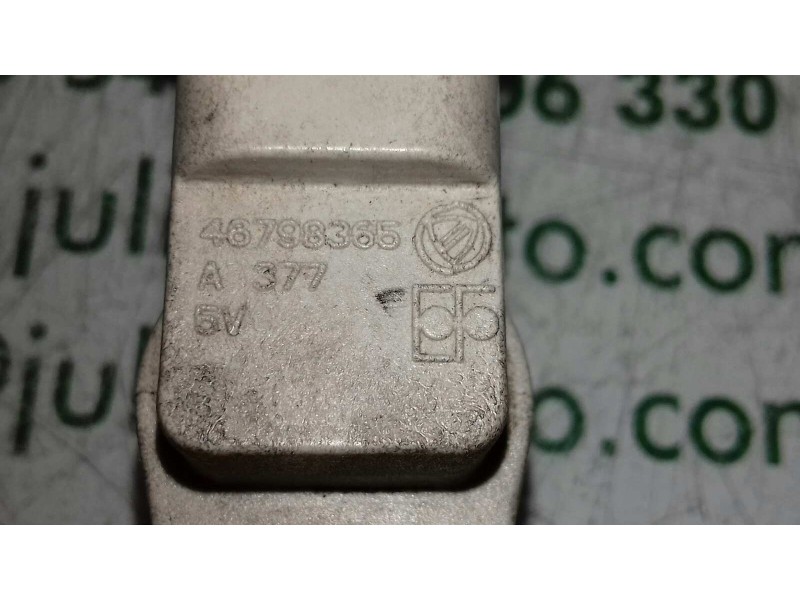 Recambio de sensor para opel combo (corsa c) familiar referencia OEM IAM 46798365  