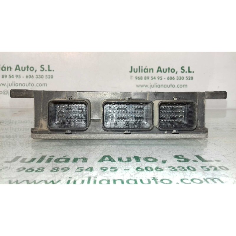 Recambio de centralita motor uce para renault megane ii berlina 3p extreme referencia OEM IAM 8200334419 8200414354 R0410B24C