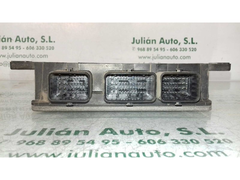 Recambio de centralita motor uce para renault megane ii berlina 3p extreme referencia OEM IAM 8200334419 8200414354 R0410B24C