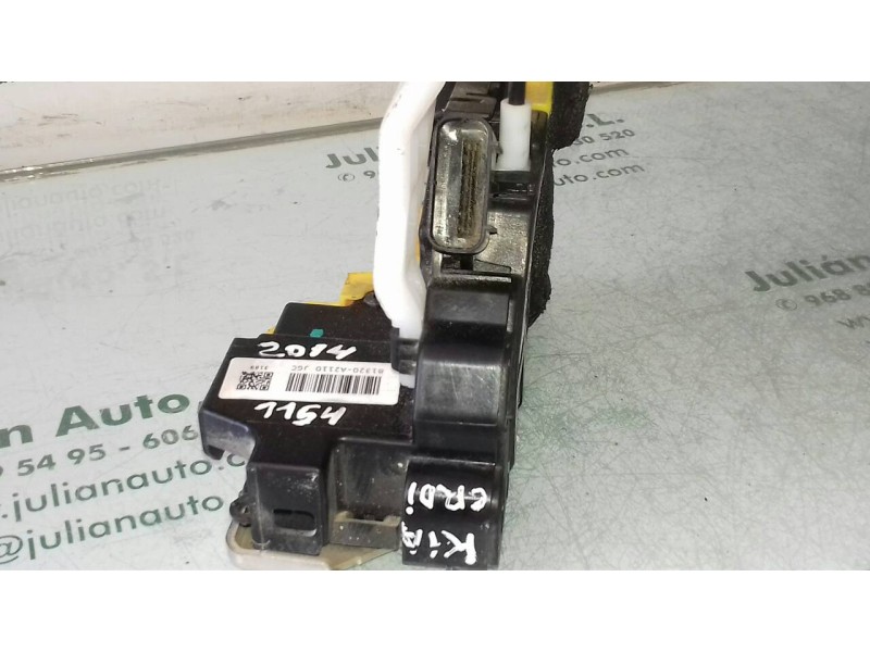 Recambio de cerradura puerta delantera derecha para kia cee´d drive referencia OEM IAM 81320A2110 81320A2110JGC ELECTRICA