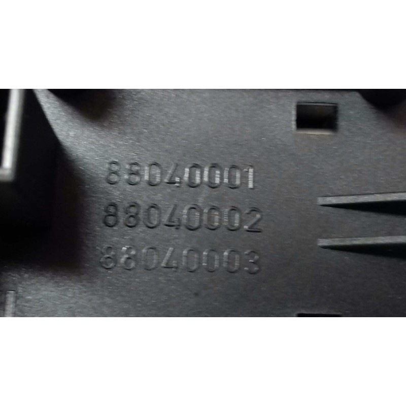 Recambio de warning para renault megane ii berlina 5p confort authentique referencia OEM IAM 88040001 88040002 NEGRO