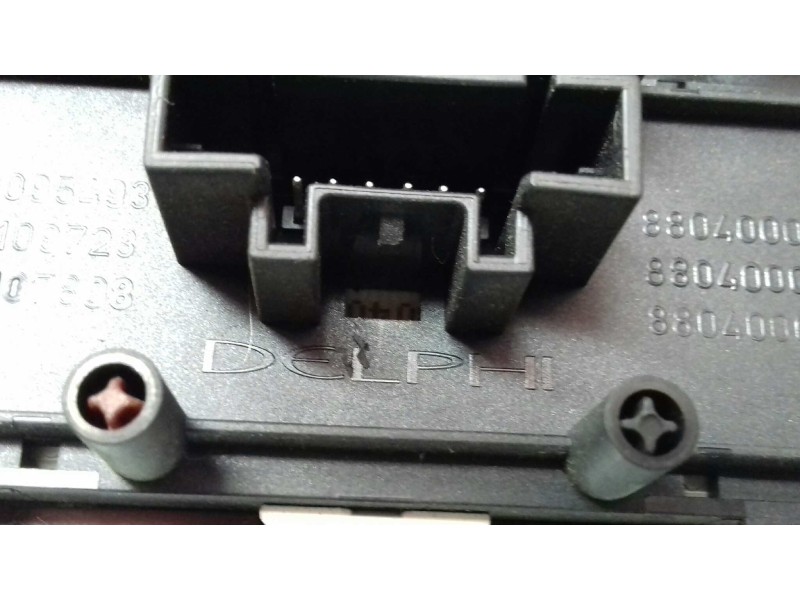 Recambio de warning para renault megane ii berlina 5p confort authentique referencia OEM IAM 88040001 88040002 NEGRO