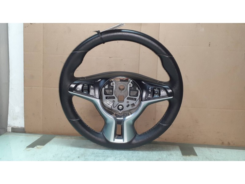 Recambio de volante para opel adam unlimited ecoflex referencia OEM IAM 622359500A MULTIFUNCION PIEL