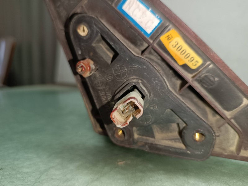 Recambio de retrovisor izquierdo para hyundai lantra berlina (rd) 1.6 cat referencia OEM IAM 010079  ELECTRICO