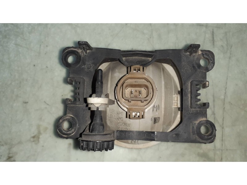 Recambio de faro antiniebla izquierdo para peugeot 207 sw confort referencia OEM IAM A046193 11417102 E40219272