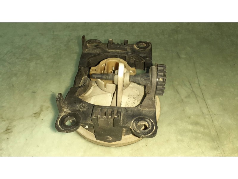 Recambio de faro antiniebla izquierdo para peugeot 207 sw confort referencia OEM IAM A046193 11417102 E40219272