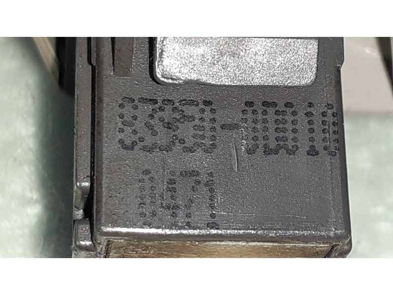 Recambio de interruptor para toyota yaris live referencia OEM IAM 839500D010 CONECTOR 4 PINES AIRBAG