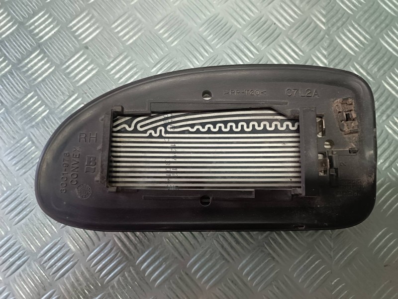 Recambio de cristal retrovisor derecho para ford focus berlina (cak) trend referencia OEM IAM 3001978  C7L2A