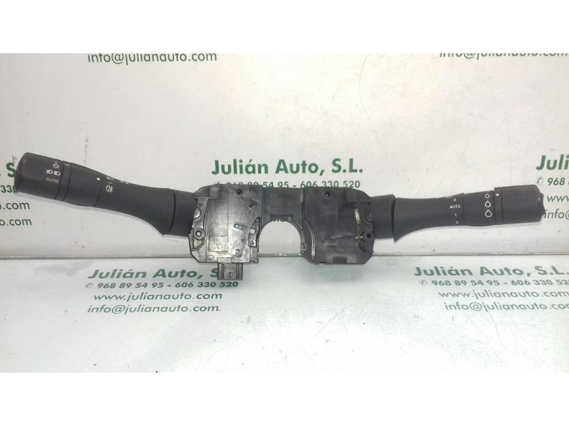 Recambio de mando luces para renault fluence dynamique referencia OEM IAM 255670040R  NEGRO