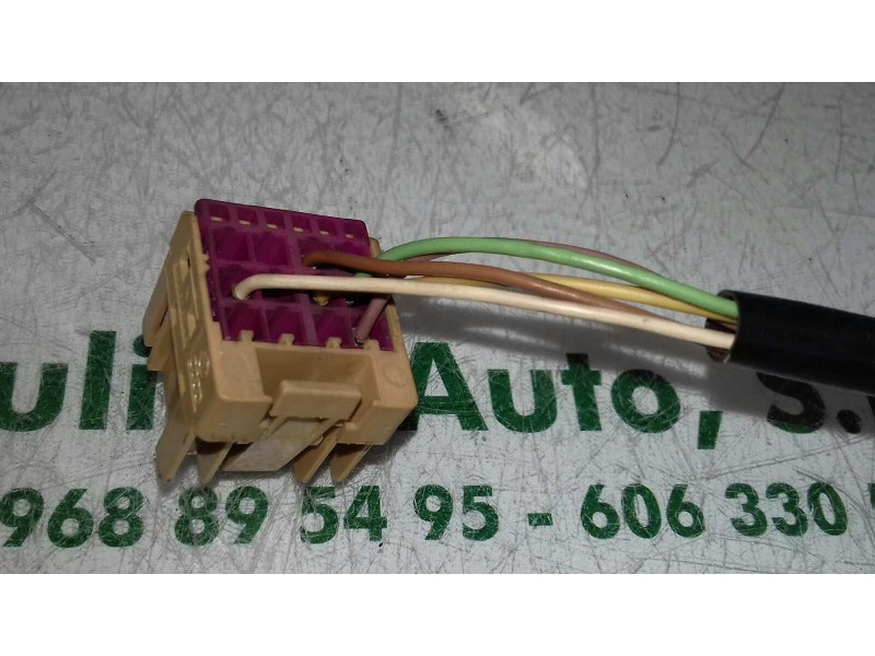 Recambio de retrovisor izquierdo para seat ibiza (6l1) sport referencia OEM IAM 06L1857501J  ELECTRICO