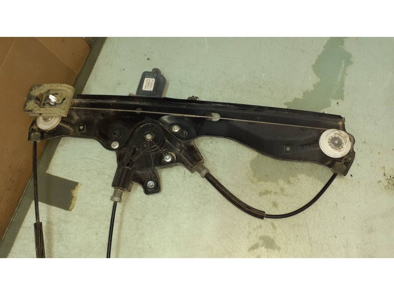 Recambio de elevalunas delantero derecho para opel adam unlimited ecoflex referencia OEM IAM C02551103 C02555101 ELECTRICO