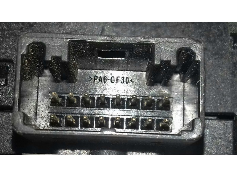 Recambio de mando luces para renault fluence dynamique referencia OEM IAM 255670040R  NEGRO