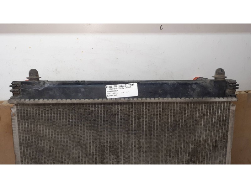 Recambio de radiador agua para toyota yaris live referencia OEM IAM 0N05  