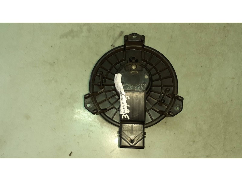 Recambio de ventilador calefaccion para toyota yaris live referencia OEM IAM AV2727000311 CONECTOR 2 PINES DENSO