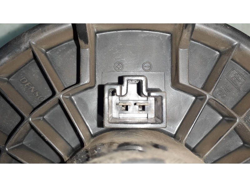 Recambio de ventilador calefaccion para toyota yaris live referencia OEM IAM AV2727000311 CONECTOR 2 PINES DENSO