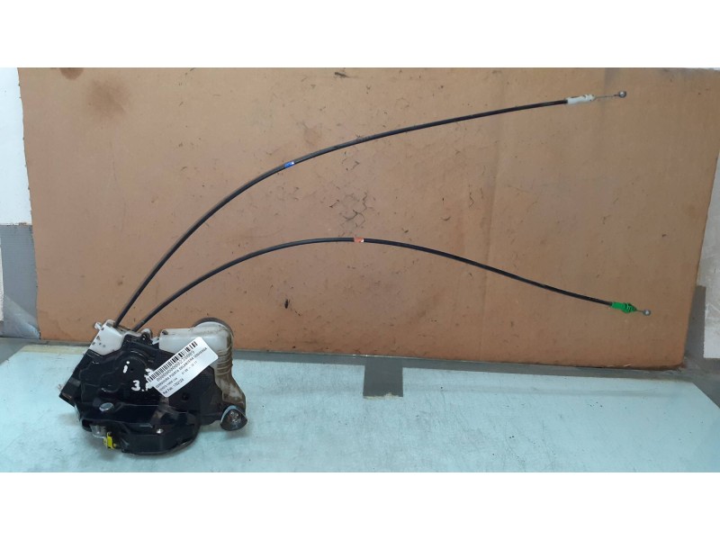 Recambio de cerradura puerta delantera izquierda para toyota yaris live referencia OEM IAM 17021Z6  ELECTRICA
