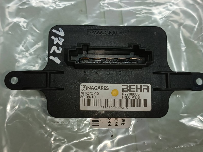 Recambio de resistencia calefaccion para peugeot 3008 active referencia OEM IAM P7708003 BEHR 5 PINES
