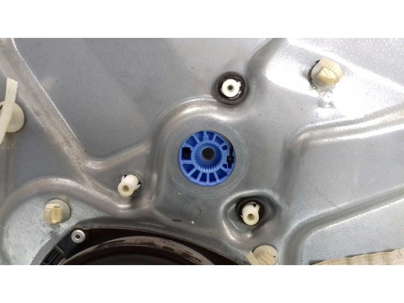 Recambio de elevalunas delantero derecho para seat ibiza (6l1) sport referencia OEM IAM 6L3837752AD 6L3837756H ELECTRICO