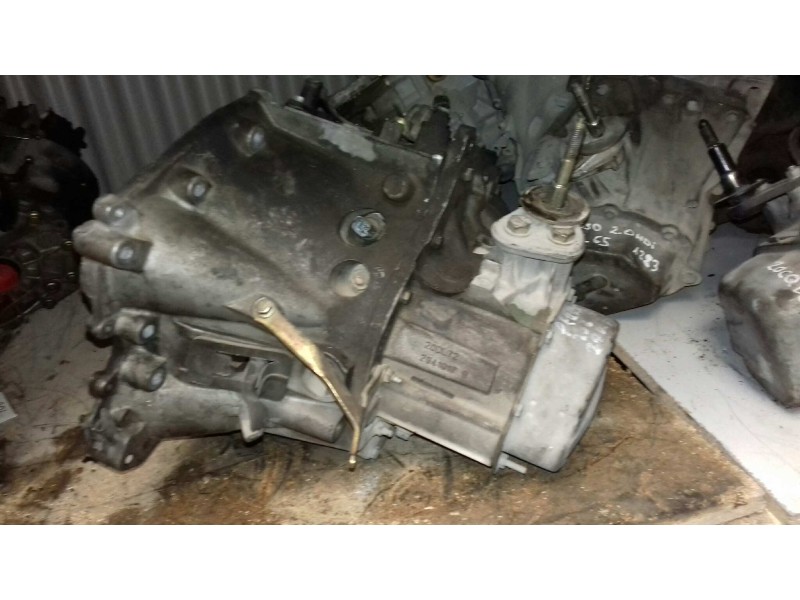 Recambio de caja cambios para peugeot 206 berlina x-line referencia OEM IAM 20DL72  5 VELOCIDADES