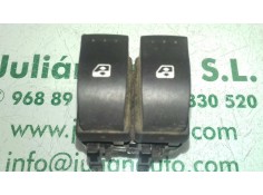 Recambio de mando elevalunas trasero derecho para renault megane ii berlina 3p referencia OEM IAM 108268A 5+5 PINES GRIS