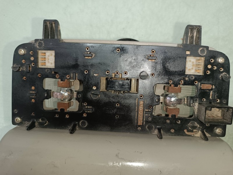 Recambio de luz interior para kia cee´d drive referencia OEM IAM 92800A50XX  CONECTOR 4 PINES