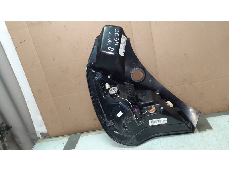 Recambio de piloto trasero derecho para opel adam unlimited ecoflex referencia OEM IAM 366900804 39025876 13354585