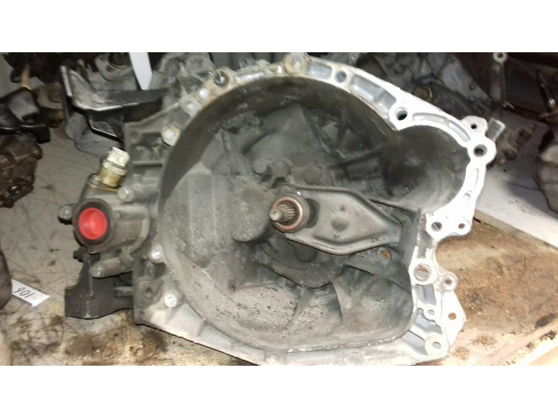 Recambio de caja cambios para citroen xsara picasso 2.0 hdi exclusive referencia OEM IAM 20DL65  5 VELOCIDADES