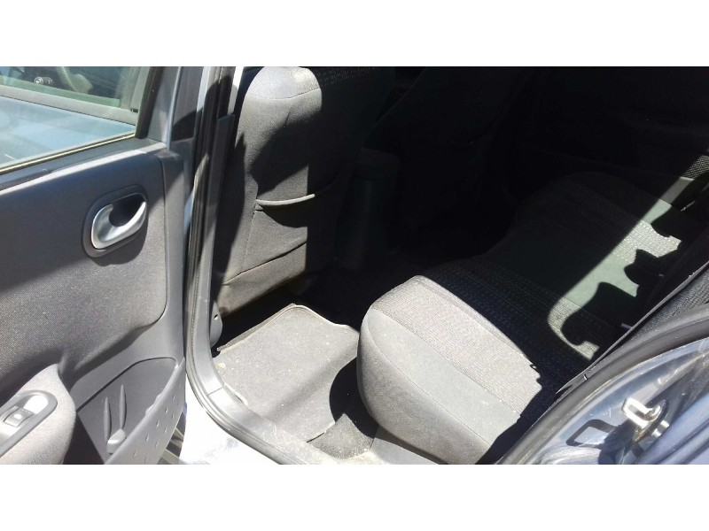 renault megane ii classic berlina del año 2006