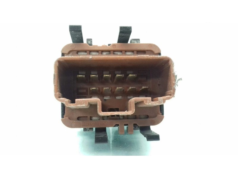 Recambio de mando elevalunas delantero izquierdo para renault megane ii berlina 5p authentique referencia OEM IAM 315040A  MARRÓ