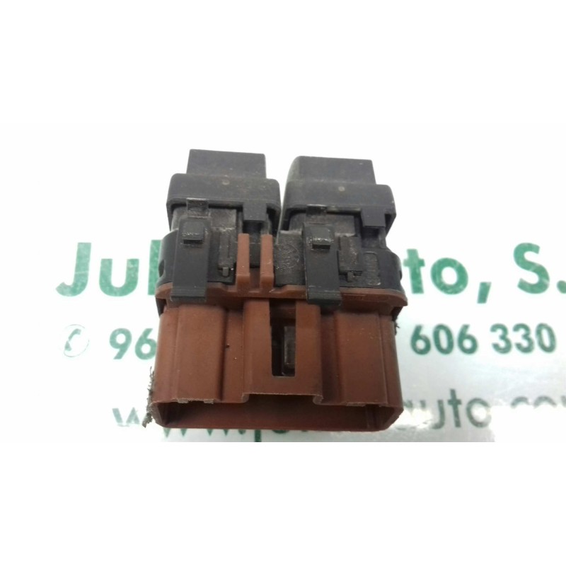 Recambio de mando elevalunas delantero izquierdo para renault megane ii berlina 5p authentique referencia OEM IAM 315040A  MARRÓ