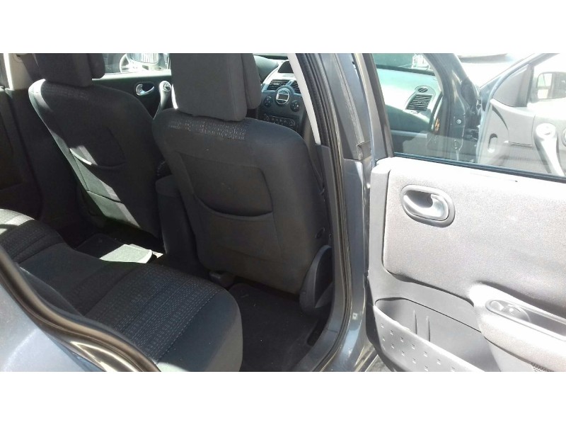 renault megane ii classic berlina del año 2006