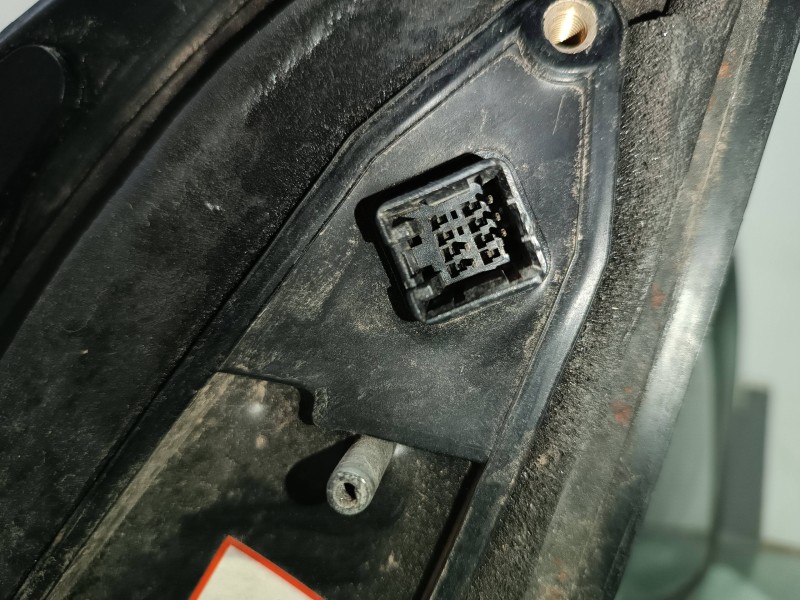 Recambio de retrovisor derecho para kia carnival ii 2.9 cdri ex referencia OEM IAM 012170  ELECTRICO