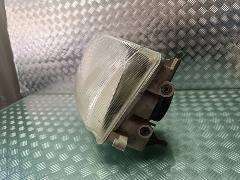 Recambio de faro izquierdo para nissan vanette cargo vanette cargo combi - 5 referencia OEM IAM 020022  VALEO