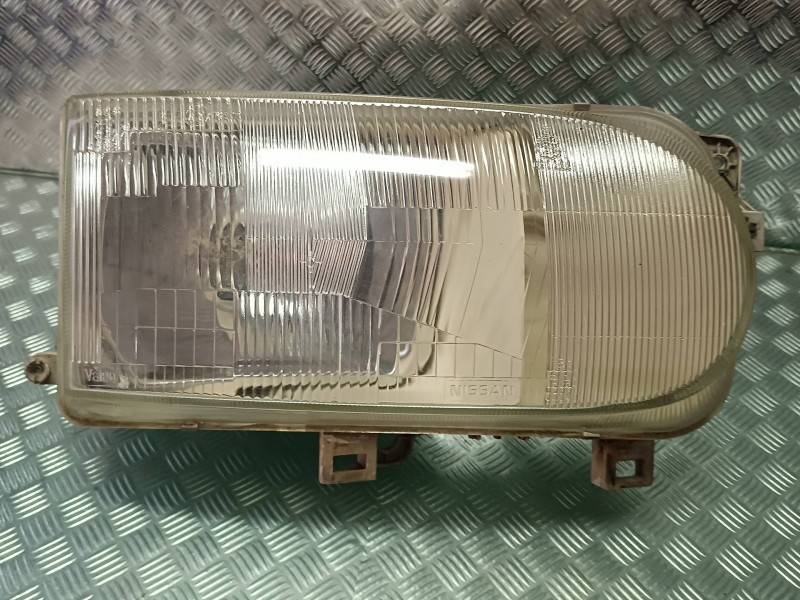 Recambio de faro derecho para nissan vanette cargo vanette cargo combi - 5 referencia OEM IAM 020022  VALEO