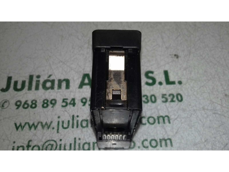 Recambio de warning para bmw serie 3 berlina (e46) 320d referencia OEM IAM 61318368920 6 PINES CIERRE PUERTAS.