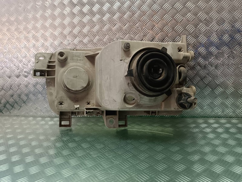 Recambio de faro derecho para nissan vanette cargo vanette cargo combi - 5 referencia OEM IAM 020022  VALEO